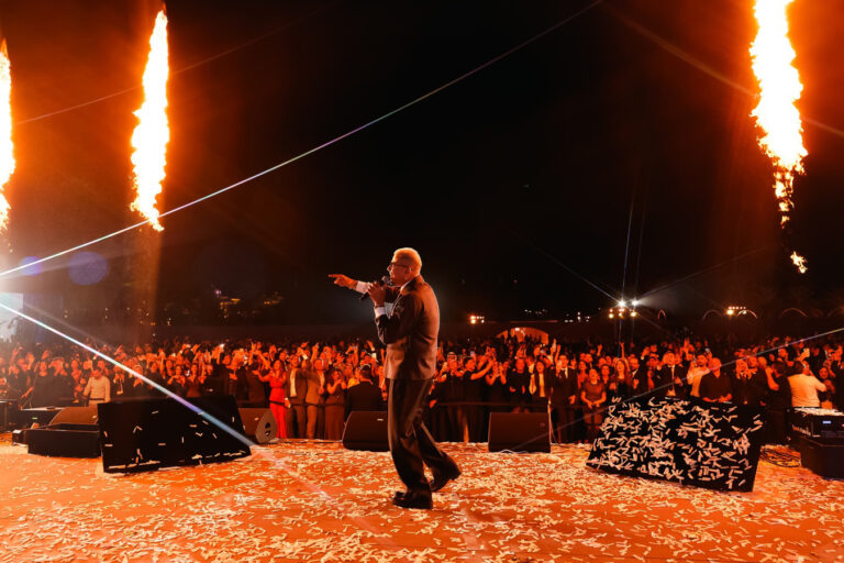 Amr Diab, Abu Dhabi 2025